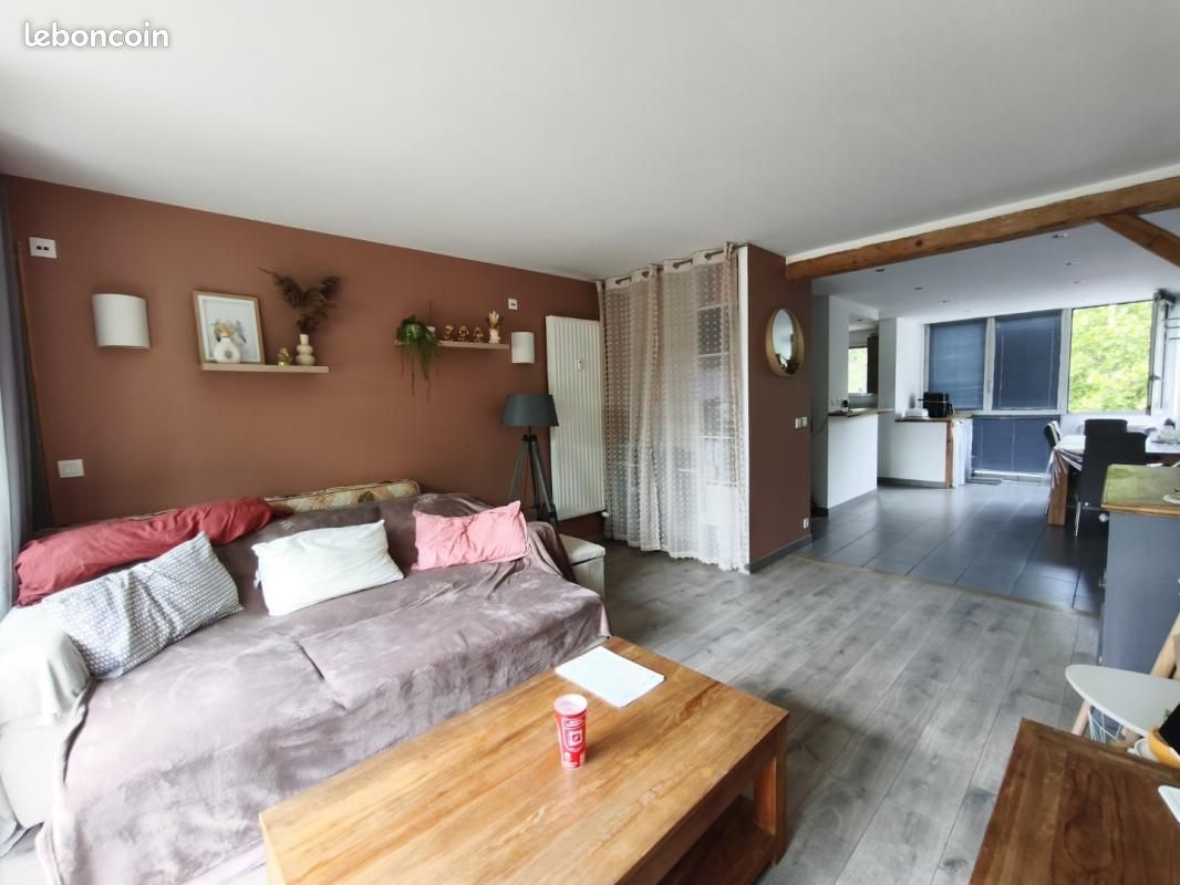 Appartement 3 pièces 70 m² · à Montmélian · 70 m² · 892 €/mois