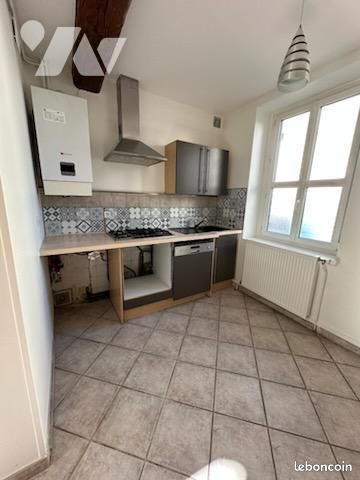 Maison a louer meyzieu - 5 pièce(s) - 95 m2 - Surfyn