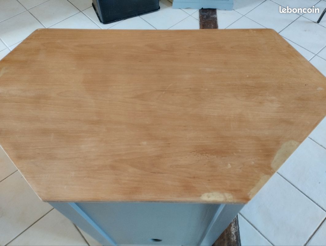 Meuble TV avec plateau amovible (image 5)