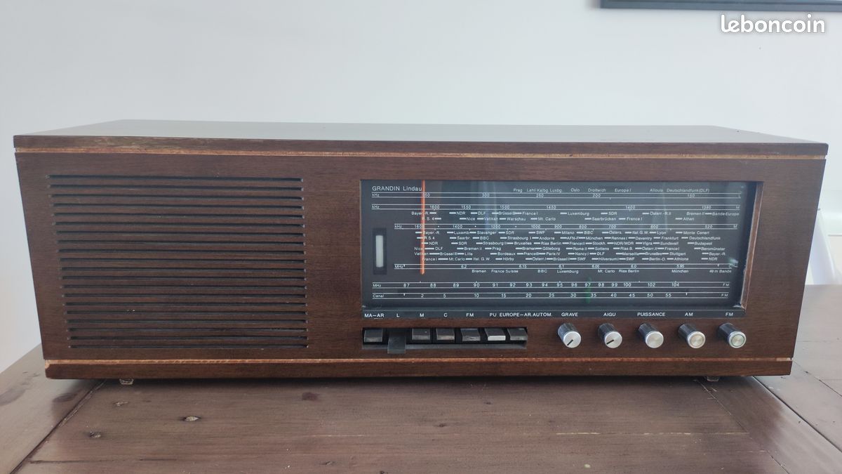 Poste radio vintage Grandin Lindau – Années 60/70 (image 1)