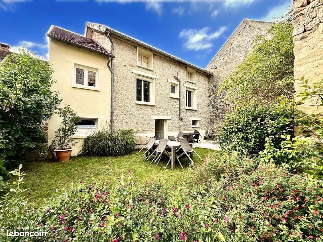 Maison 7 pièces 138 m² · à Dannemois · 138 m² · 459 000 €