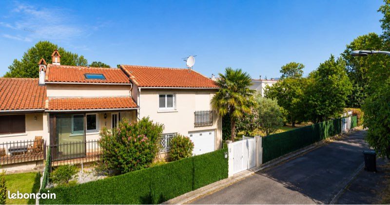 Maison 11 pièces 146 m² · à Castelginest · 146 m² · 320 000 €