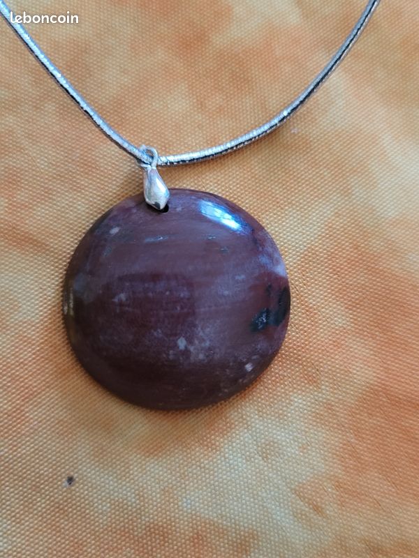 Pendentif bois silicifie forme ronde (image 2)
