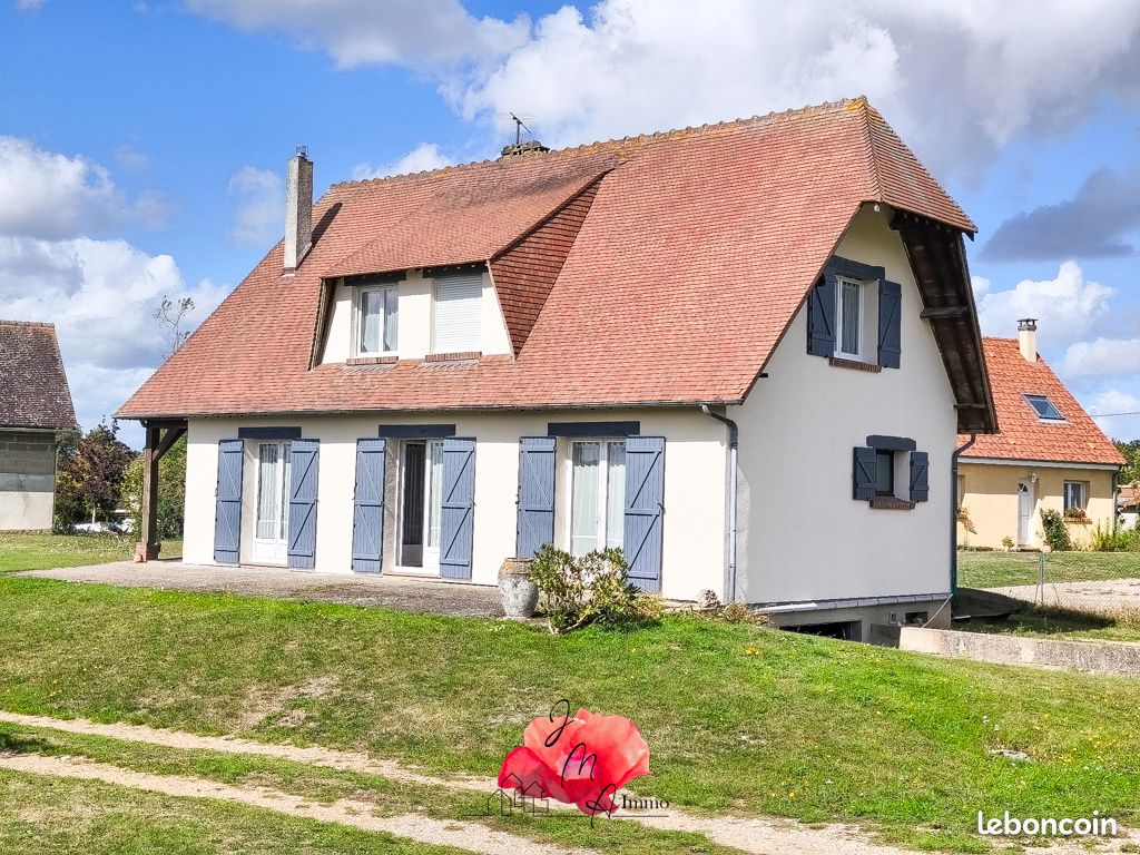 Maison 6 pièces 122 m² · à La Chapelle-du-Bois-des-Faulx · 122 m² · 221 500 €