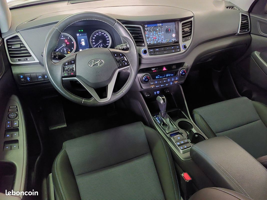 Hyundai Tucson 1.7 CRDI 141 Creative DCT-7, 1ère main 113.135km certifiés, Révision complète dont freins & pneus toutes saisons neufs, dossier complet depuis facture d'achat, 49 photos disponibles (image 3)