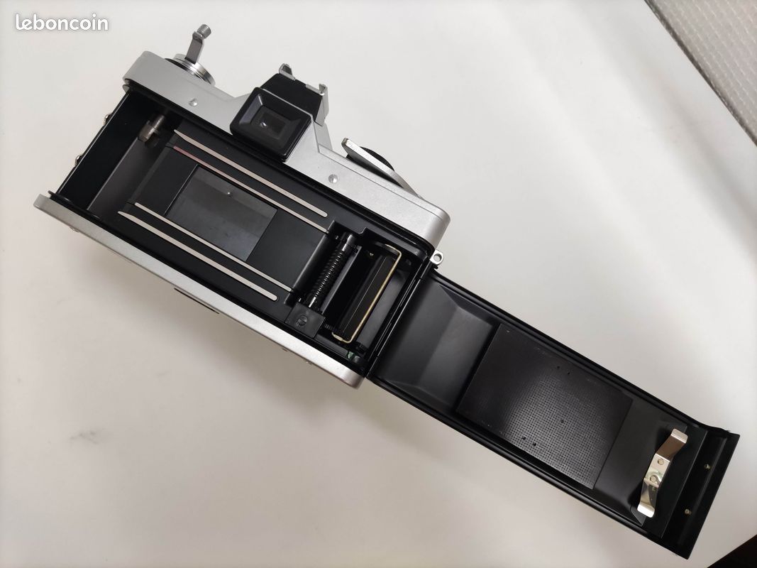 Appareil Photo Argentique ESTCA 3451 – Compact 35 Mm, état Parfait