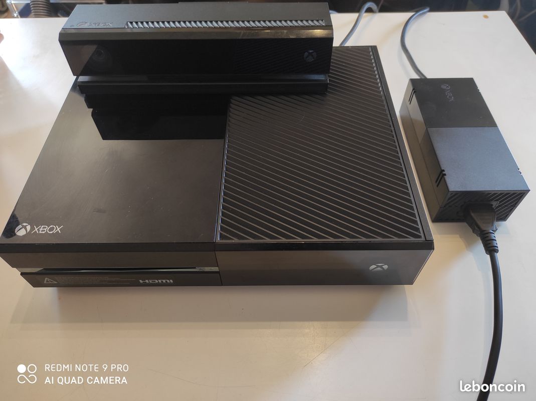 Console Xbox one 500Go avec kinect + 2 manettes+3 Jeux (image 3)