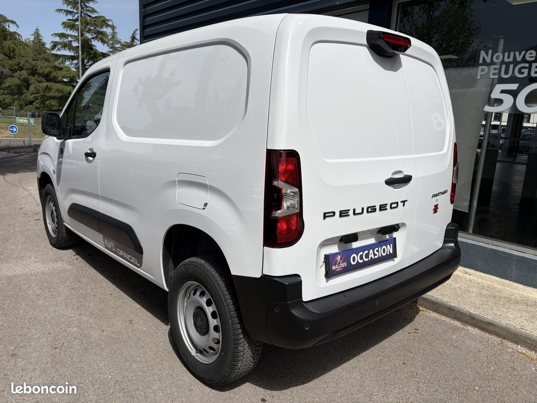 Peugeot Partner (3) M Charge utile majorée Diesel 130 ch Auto + 4X4 DANGEL + CARPLAY (PAS DE TVA) (image 5)