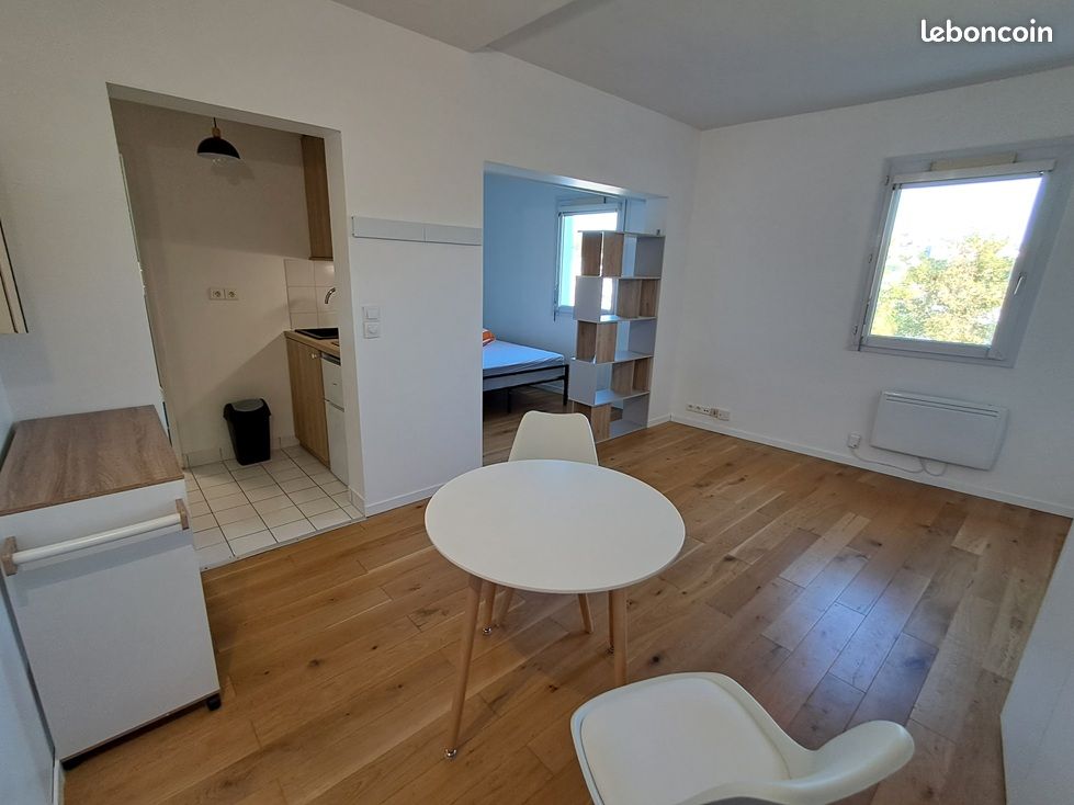 Appartement 1 pièce 28 m² · à Pontoise · 28 m² · 820 €/mois
