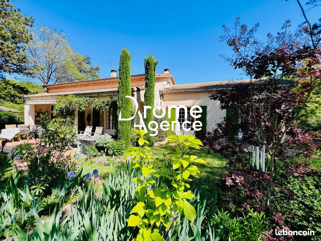 Maison 5 pièces 140 m² · à Montélier · 140 m² · 479 000 €