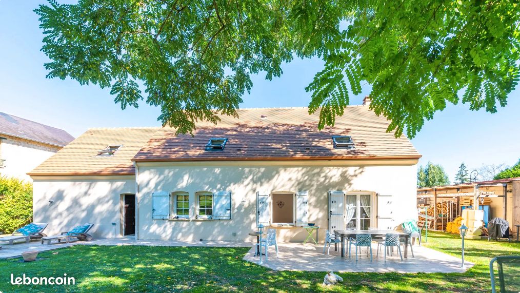 Maison 7 pièces 140 m² · à Ronquerolles · 140 m² · 485 000 €