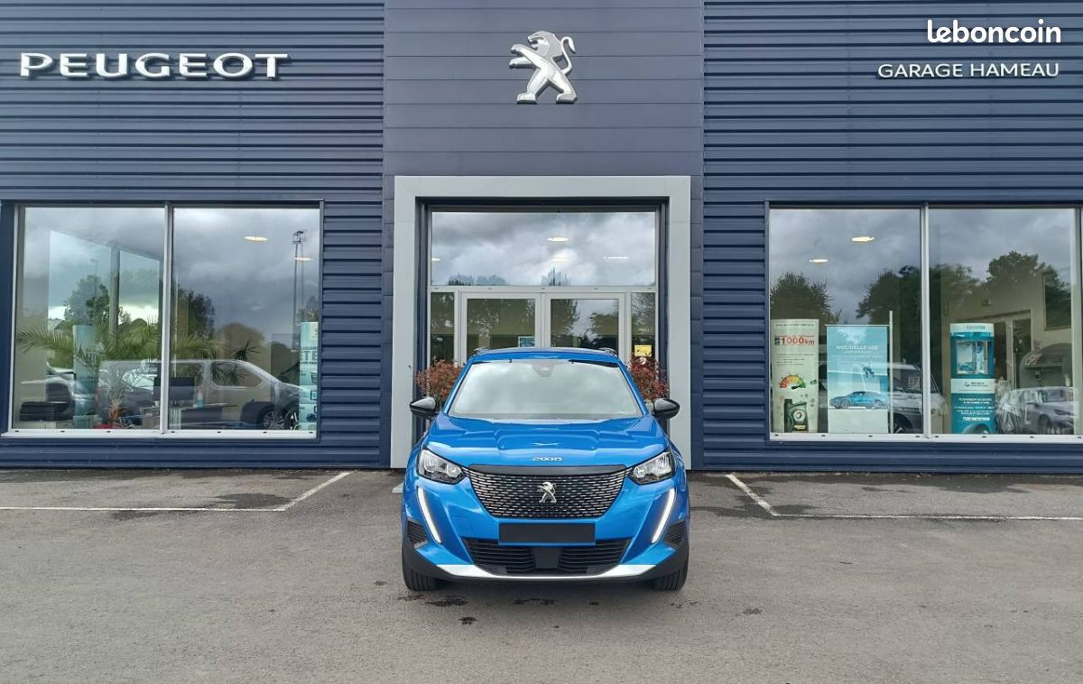 Peugeot 2008 (2) BLUEHDI 130 EAT8 ALLURE PACK (image 2)