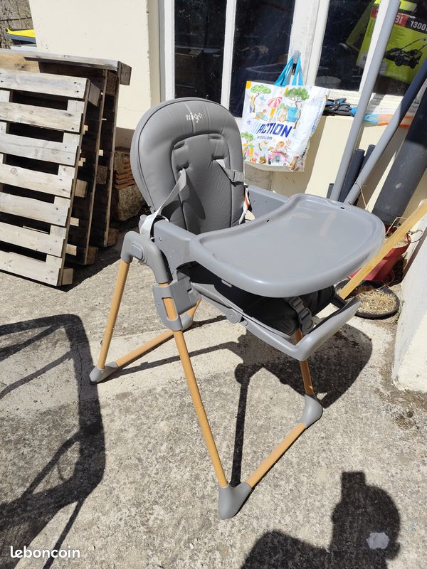 Chaise bébé (image 1)