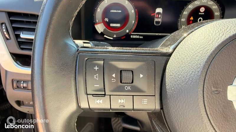 Nissan Qashqai 1.3 Mild Hybrid 140ch N-Connecta 2022 (image 11)
