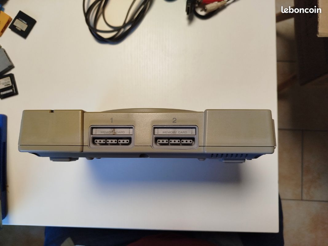 PlayStation PS1 console complète SCPH-9002 + manette + carte mémoire + jeu Tomb Raider 4 (image 3)