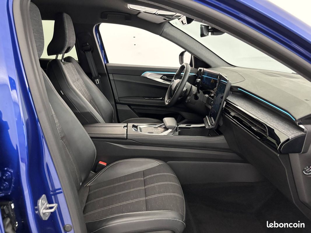 RENAULT Austral full hybrid E-Tech 200 ch Techno (image 14)