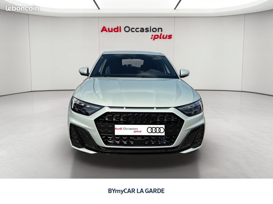 AUDI A1 Sportback 30 TFSI 116 ch S tronic 7 S Line (image 8)