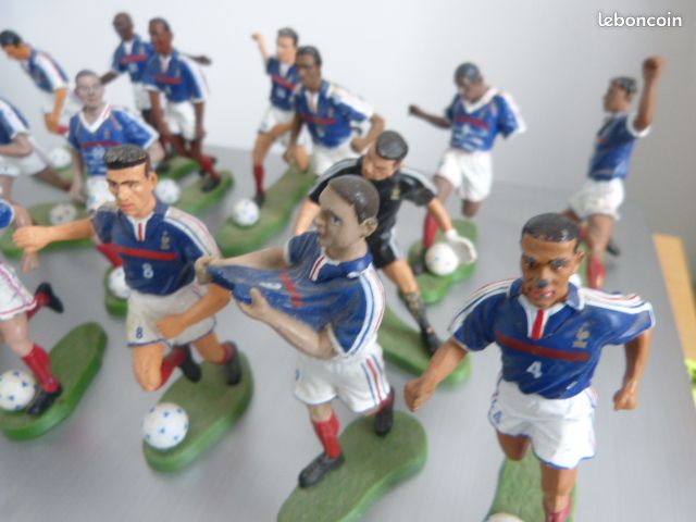 Ancienne Figurine Publicitaire NESTLÉ STARLUX – Buste Footballeur – PVC Plastique Vintage