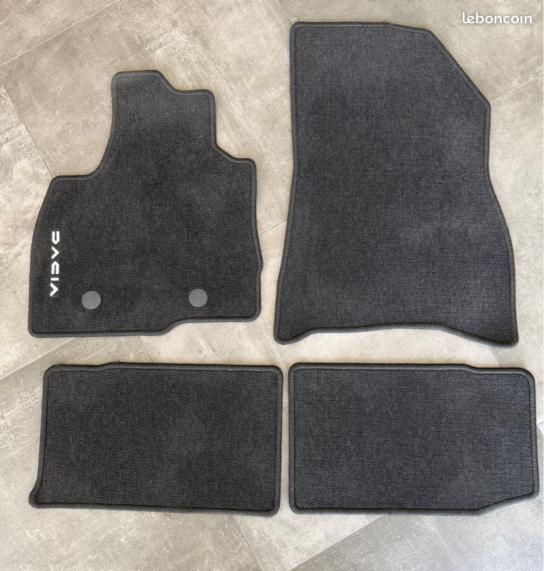 Tapis de sol d’origine marque Dacia pour Duster 3 modèle 2024/2026 (image 1)