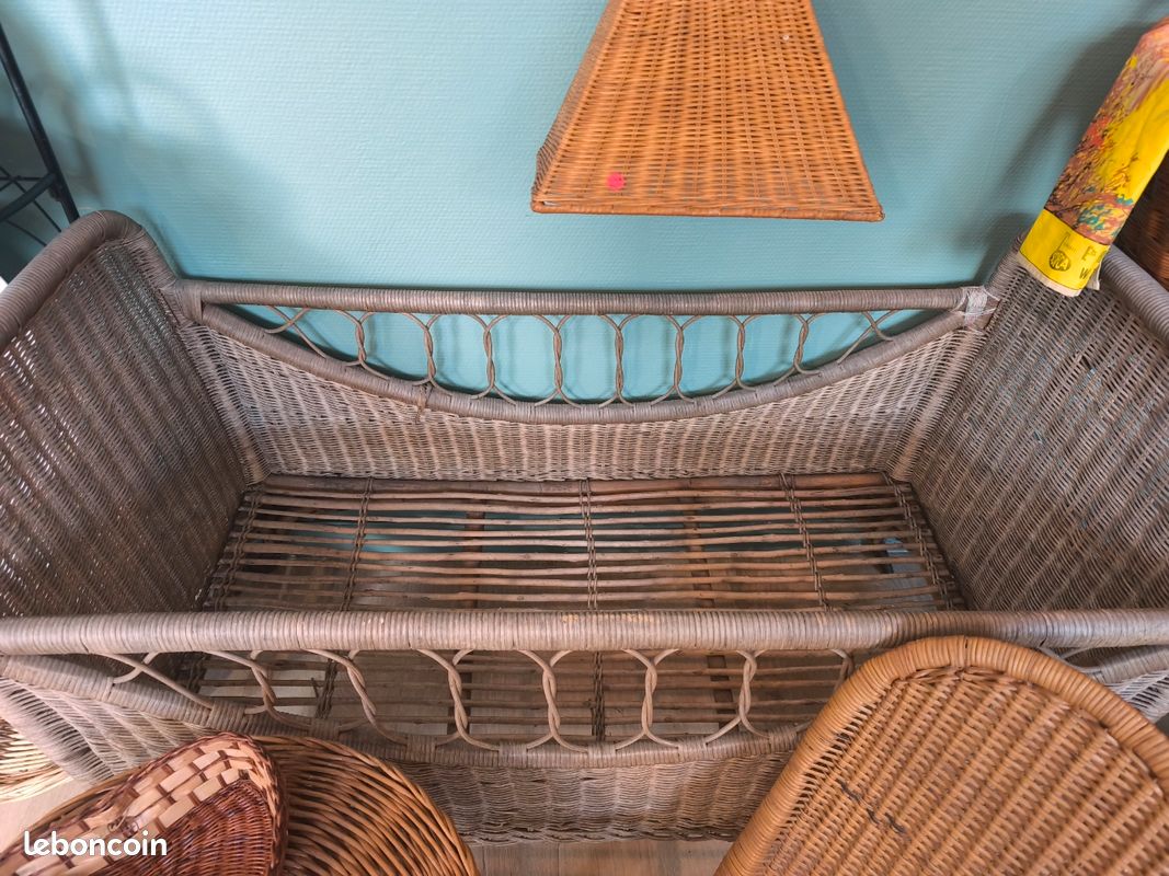 Lit banquette en rotin osier vintage