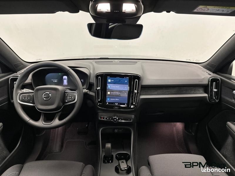 Volvo EX40 Single Extended Range 252ch Plus (image 25)