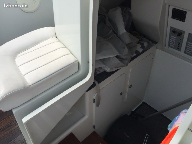 À Vendre bateau White Shark 285 Open (image 9)