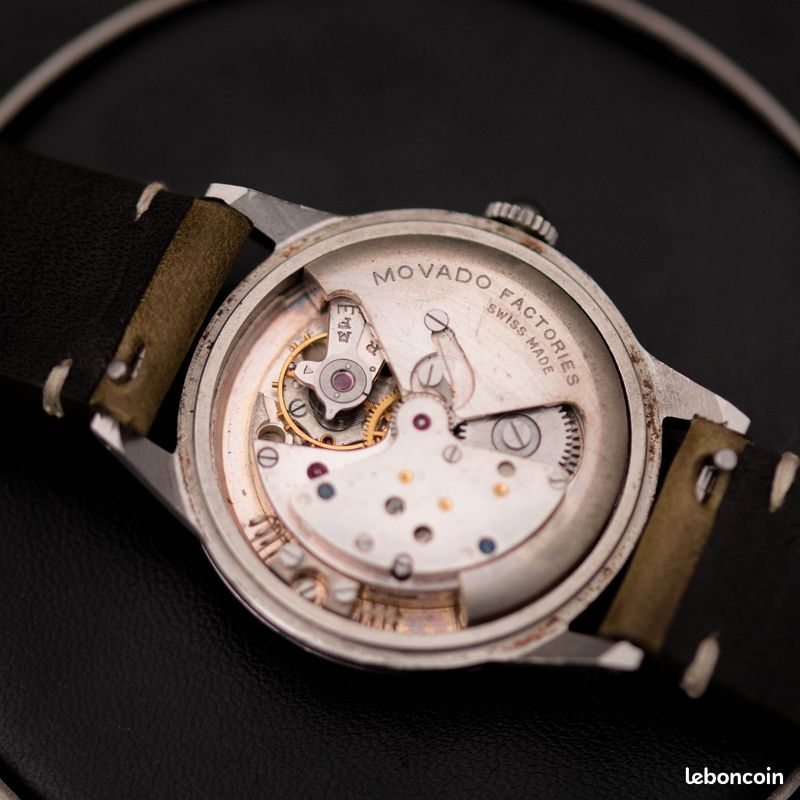 Montre Vintage MOVADO Tempomatic 16101 - Mécanique Automatique, Boîtier Acier 32mm, Cadran Beige, Bracelet Cuir Vert