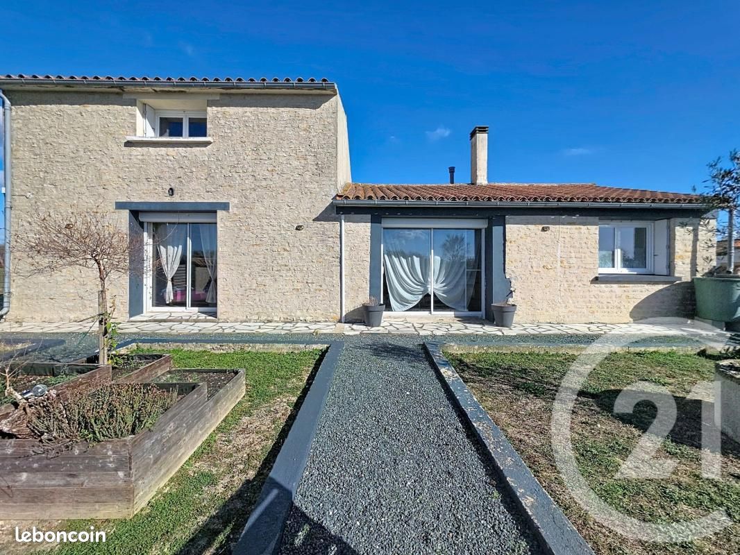 Maison 4 pièces 103 m² · à Champagné-les-Marais · 103 m² · 180 200 €