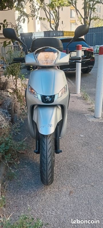 Peugeot tweet 125 (image 3)