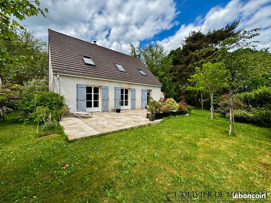 Maison 6 pièces 138 m² · à Montfort-l'Amaury · 138 m² · 513 000 €