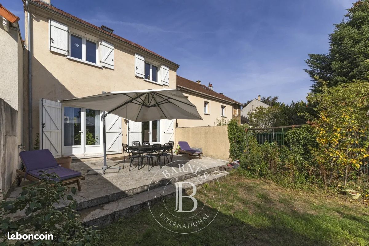 Maison 6 pièces 125 m² · à Vélizy-Villacoublay · 125 m² · 730 000 €
