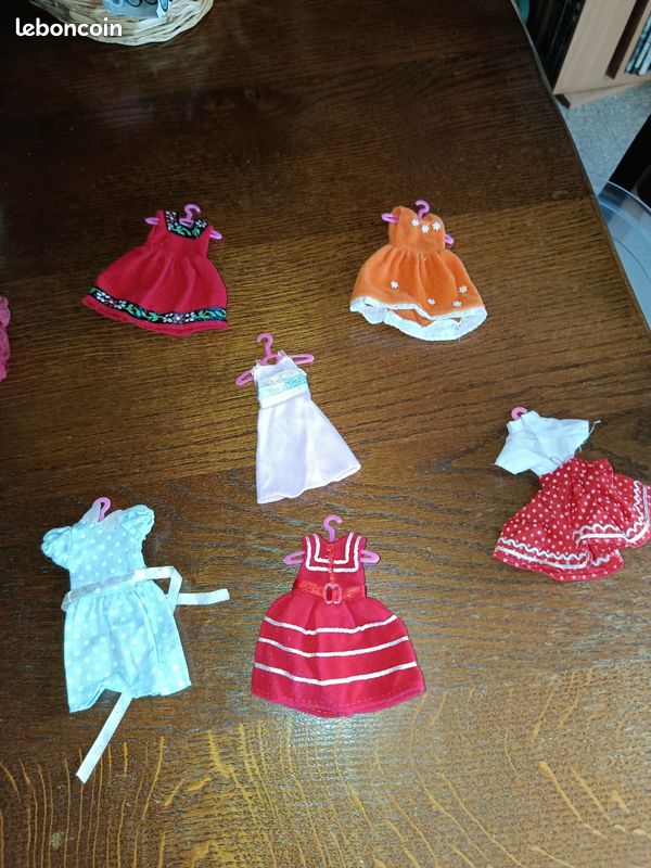 6 robes poupée Martine (image 10)