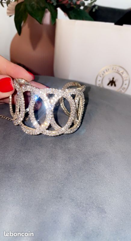 Bracelet (image 1)