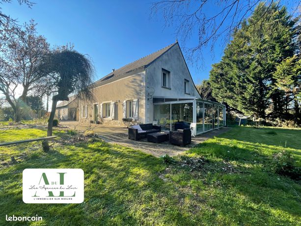 Maison 7 pièces 248 m²