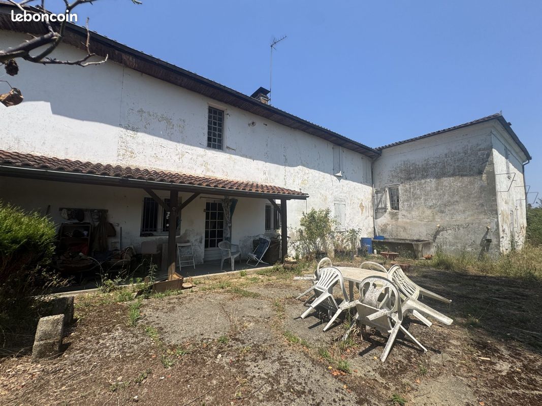 Maison 4 pièces 250 m² · à Hagetmau · 250 m² · 187 000 €