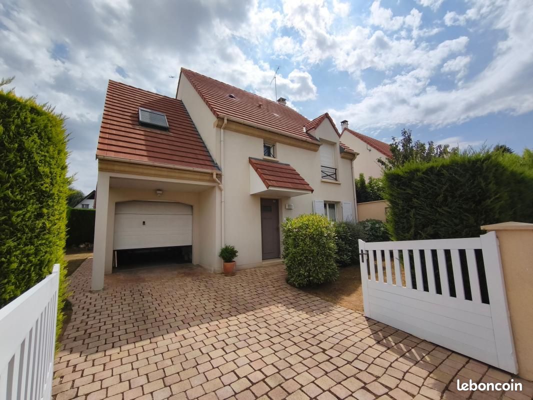 Maison 5 pièces 112 m² · à Domont · 112 m² · 429 000 €