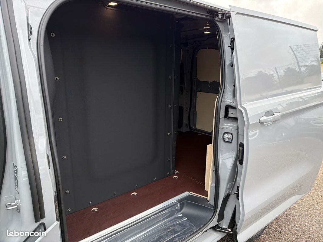 Volkswagen utilitaires transporter procab cloison l l1h1 2.0 tdi 150 bva8 business (image 17)