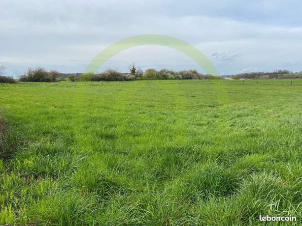 Terrain 1359 m² VESOUL