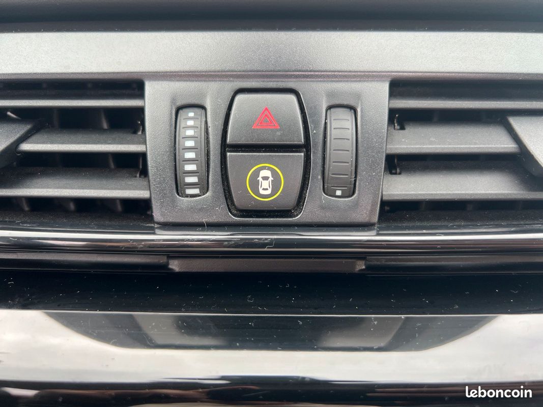 Bmw serie 2 active-tourer 1.5 218 i 136 ch toit pano ouvrant garantie (image 29)