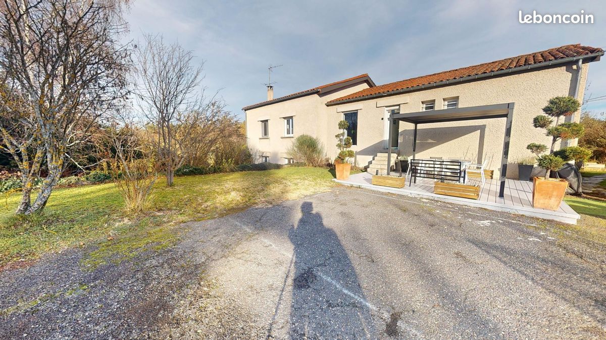 Maison 5 pièces 243 m² · à Polignac · 243 m² · 299 000 €