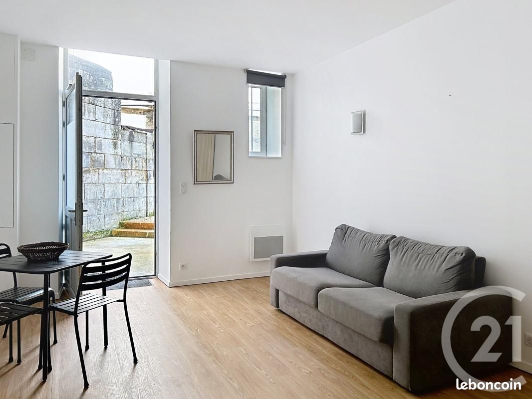 Appartement 1 pièce 26 m² · à Angoulême · 26 m² · 450 €