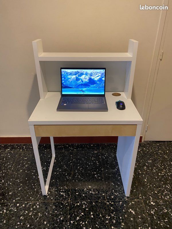 Bureau IKEA Micke (image 1)