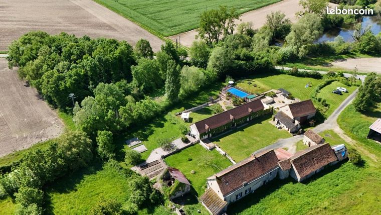 Maison 20 pièces 406 m²