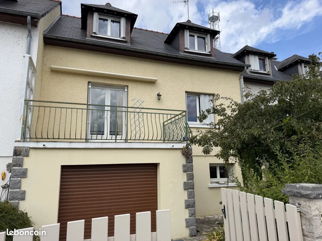 Maison 5 pièces 118 m² · à La Chartre-sur-le-Loir · 118 m² · 128 000 €