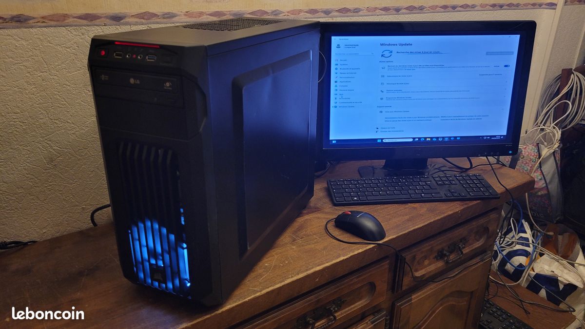 PC De Bureau Complet Advance - Quadricore 3,1 GHz, 2 Go RAM, écran 19 Pouces, Occasion