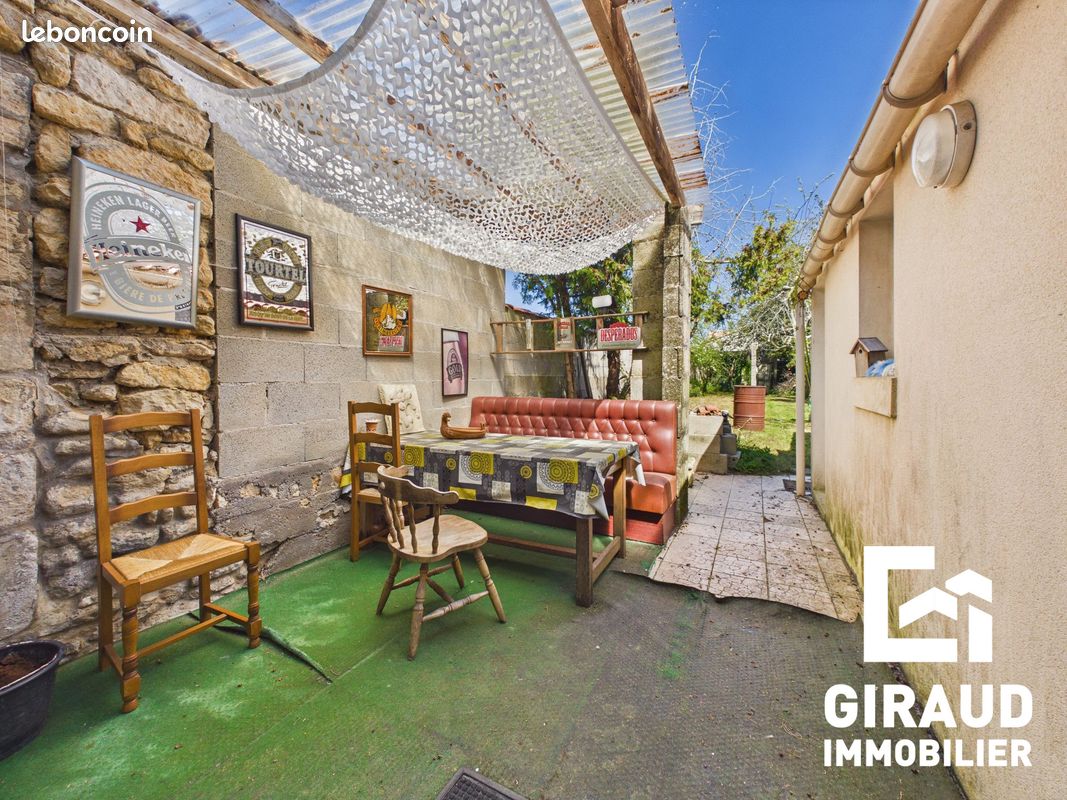 Maison 7 pièces 115 m² · à Fontenay-le-Comte · 115 m² · 146 300 €