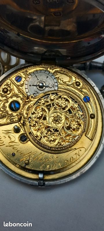 Coq De Montre à Gousset Vintage 18ème Style Louis XVI - Laiton Doré Décor Lyres Et Feuilles - Occasion