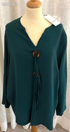 Top Vert Sauge à Broderies et Manches Volantes - Esprit Bohème