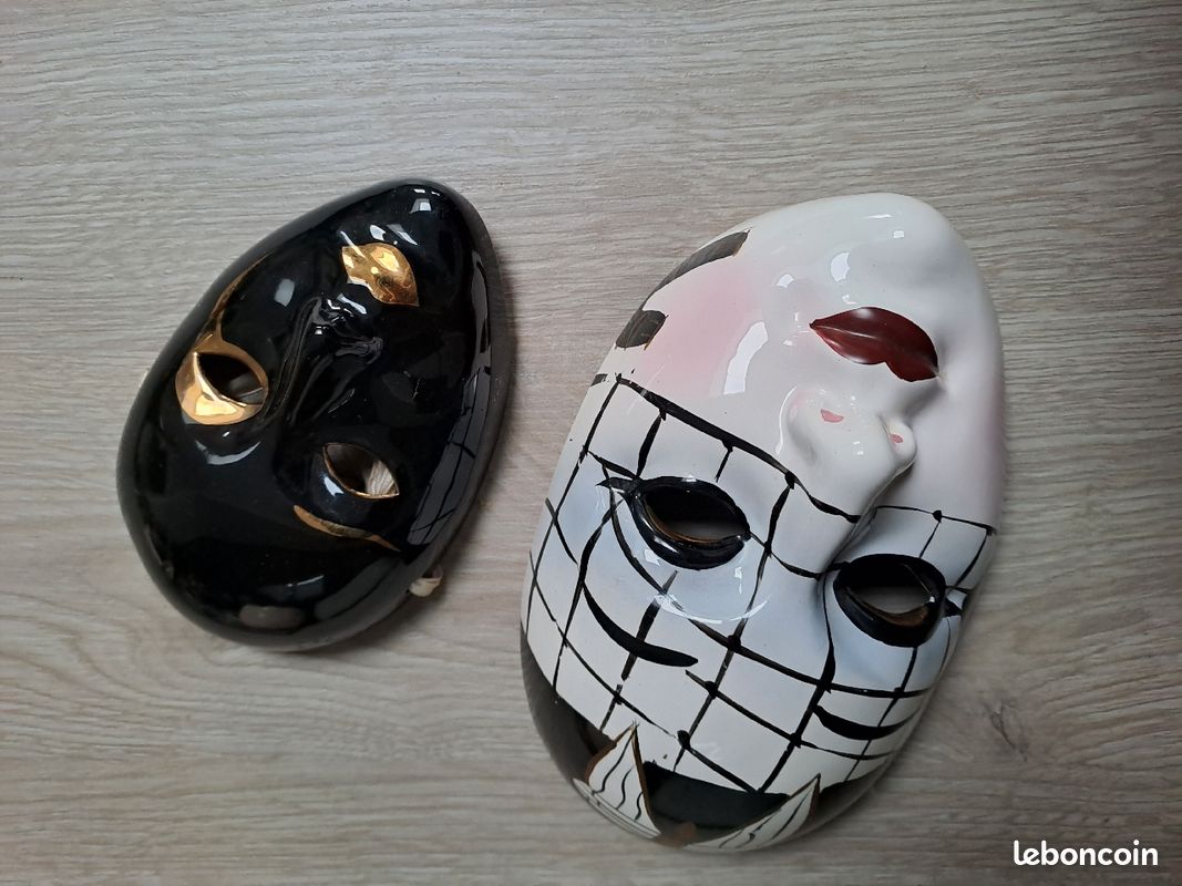 Masques décoration murale (image 1)