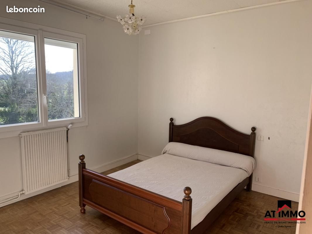 Maison 6 pièces 126 m² - Voeuil-et-Giget 16400 (image principale 15)